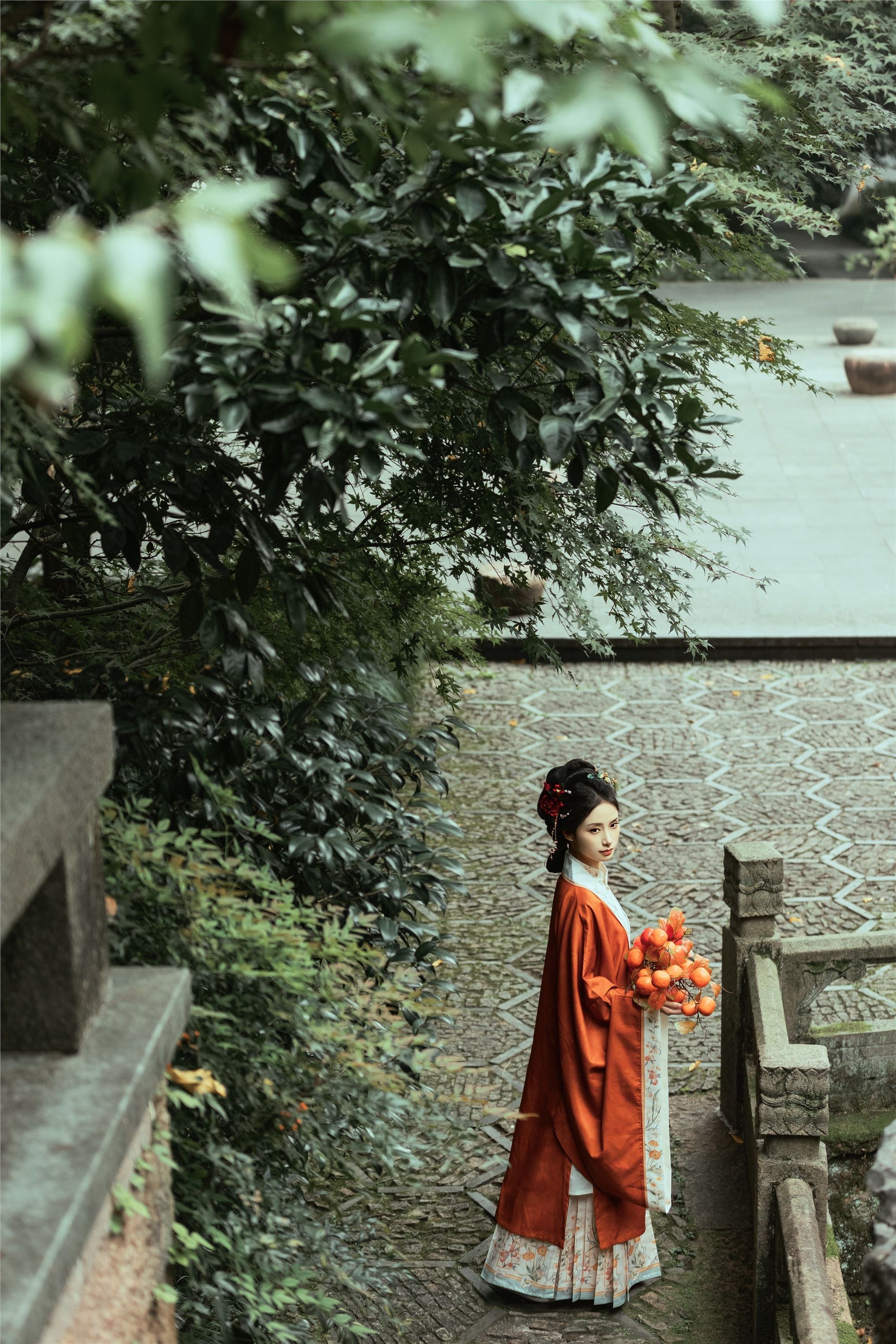 YITUYU艺图语 2025.01.26 秋游故寺 眸小妖